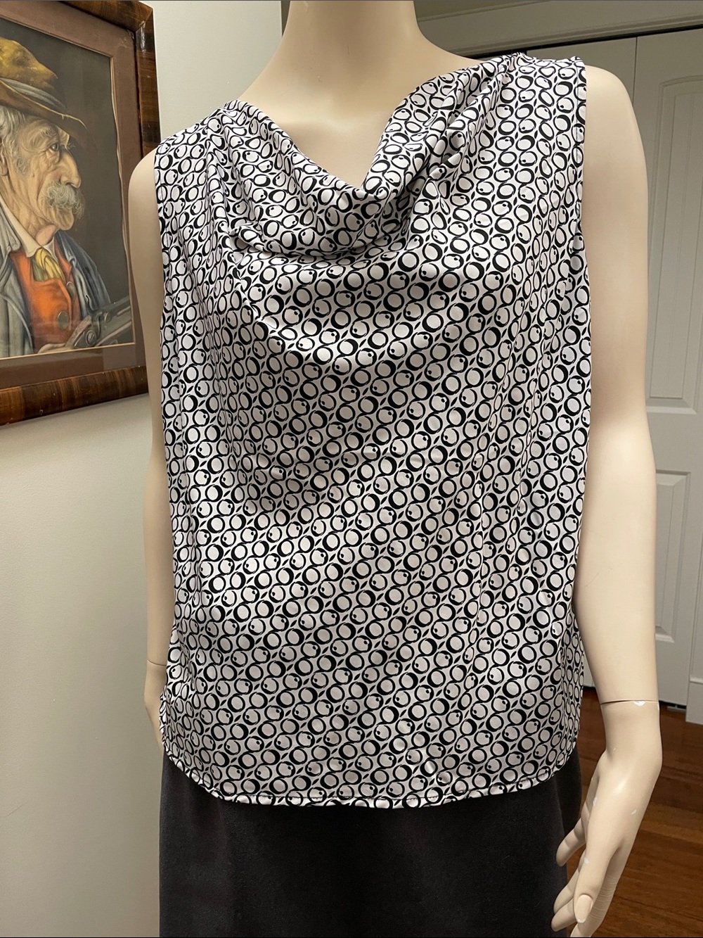 Ellen Tracy Black & White Cowl Neck Printed Camisole